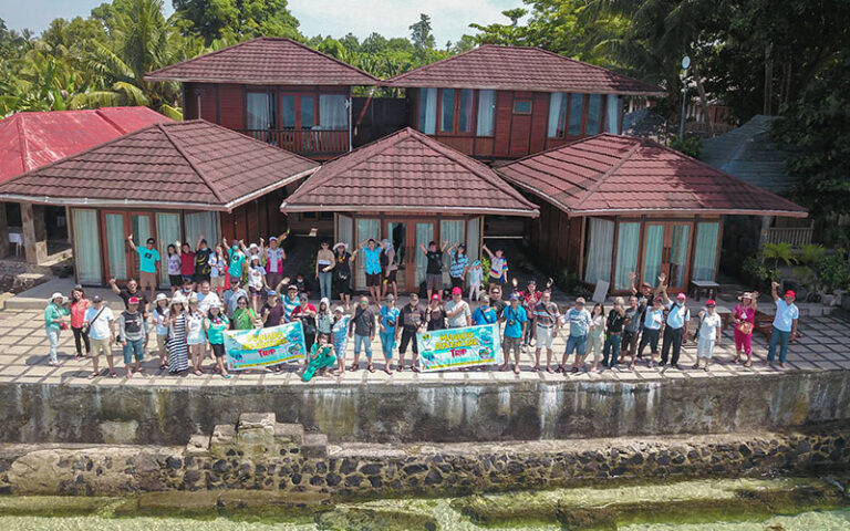 Paket wisata bunaken nain siladen